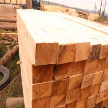 重慶建筑木方廠家 樟子松、白松口料木方條 多種規(guī)格可做